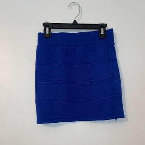 blue mini skirt 🤍